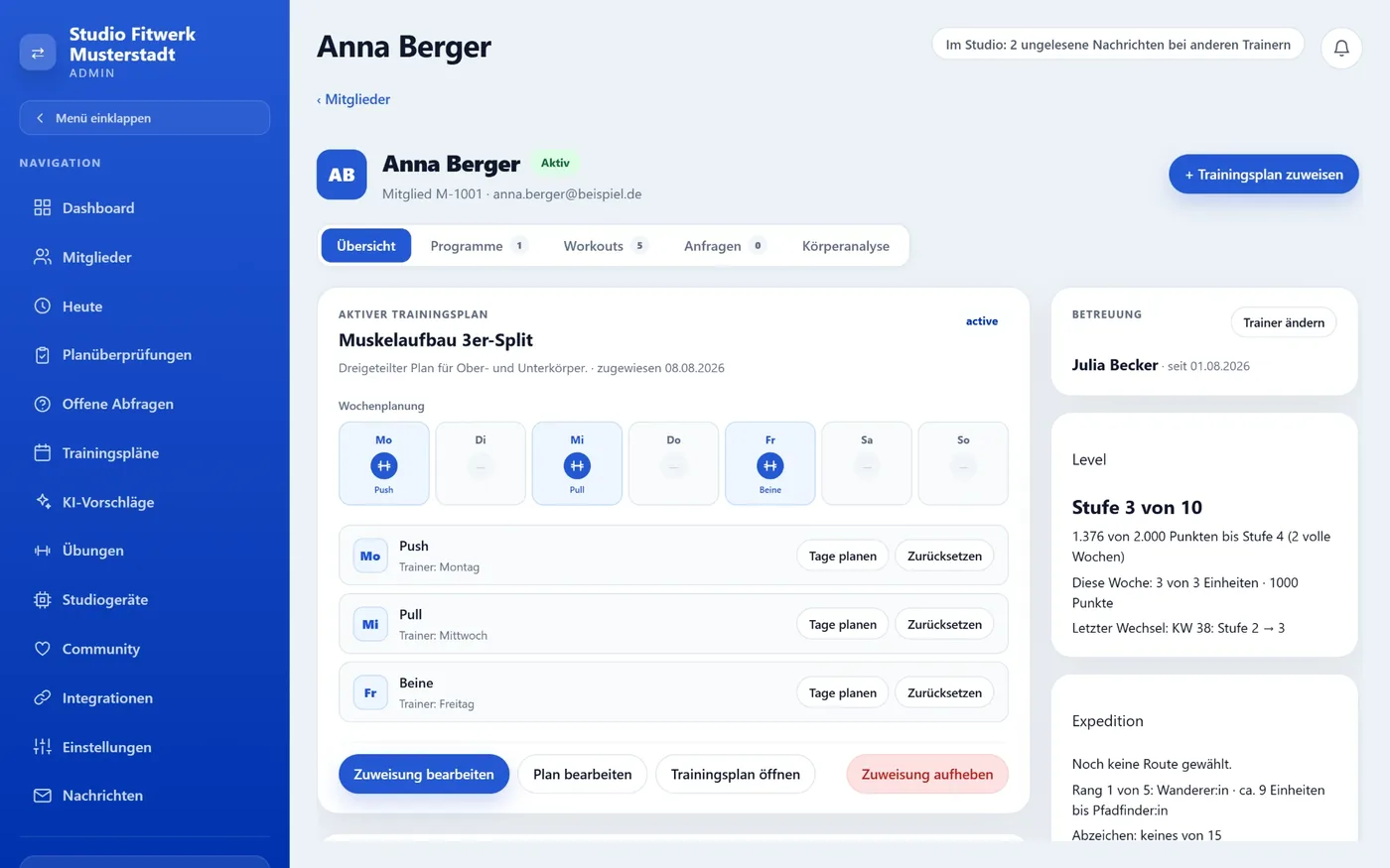 RoboPro Admin: Mitgliederübersicht mit Trainingsplan, Wochenplanung, Level und Expedition